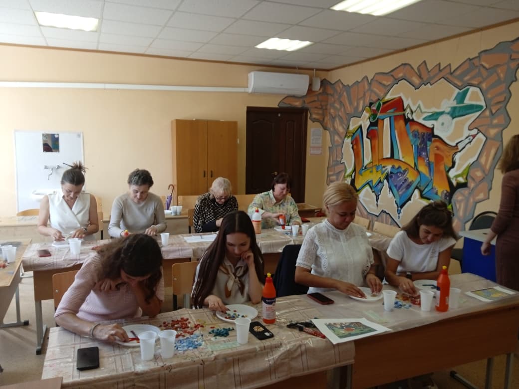 🎨 Городской мастер-класс «Ростовская мозаика» состоялся в ЦДТТ!