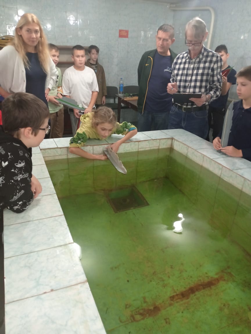 В Центре детского технического творчества прошли захватывающие соревнования судомоделистов! ⚓🏆