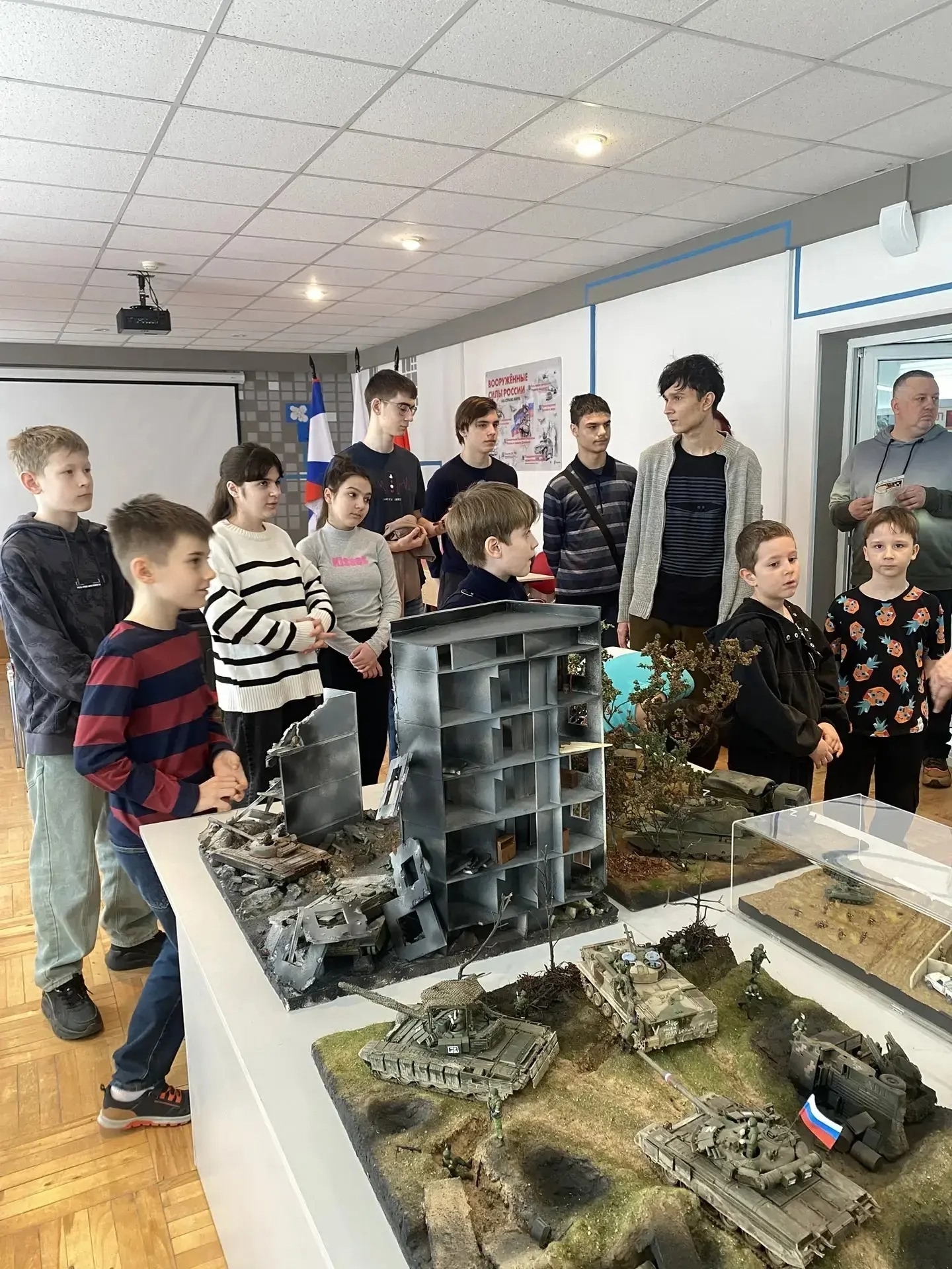 🏛 Познавательная экскурсия в музее военно‑исторической миниатюры для объединений Центра